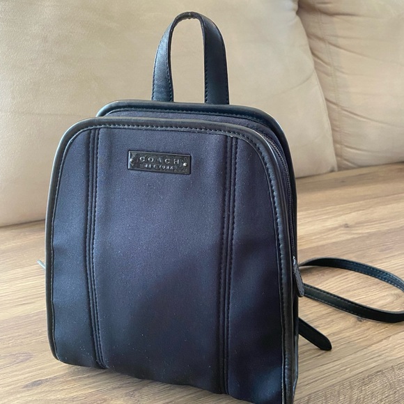 Vintage Coach Neo Leather Backpack - Picture 1 of 13